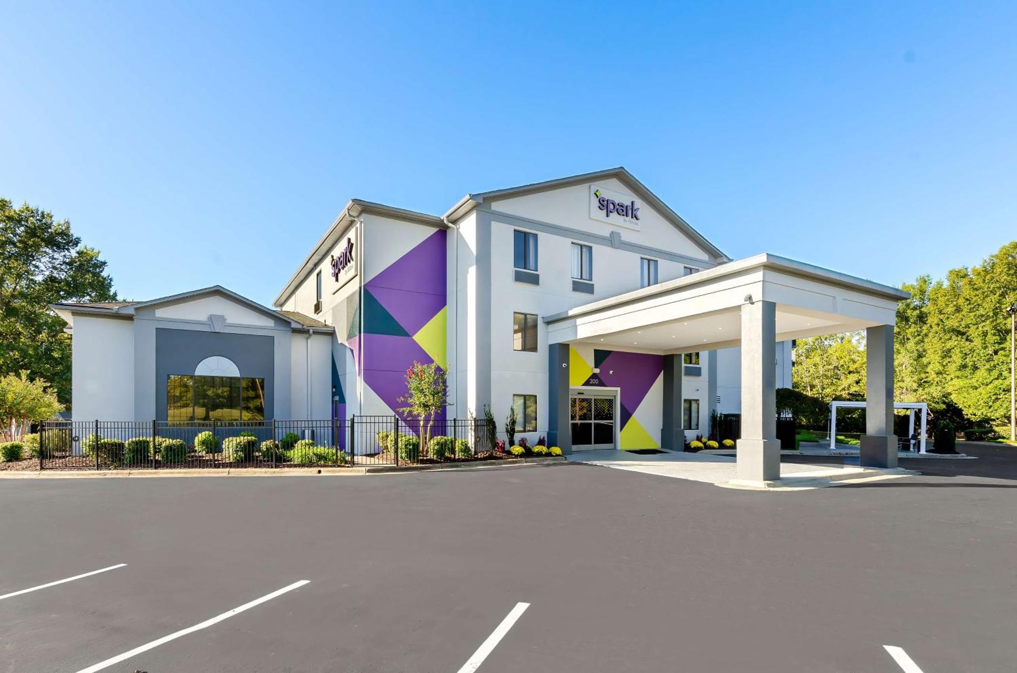 Spark By Hilton Winston-Salem University Екстериор снимка
